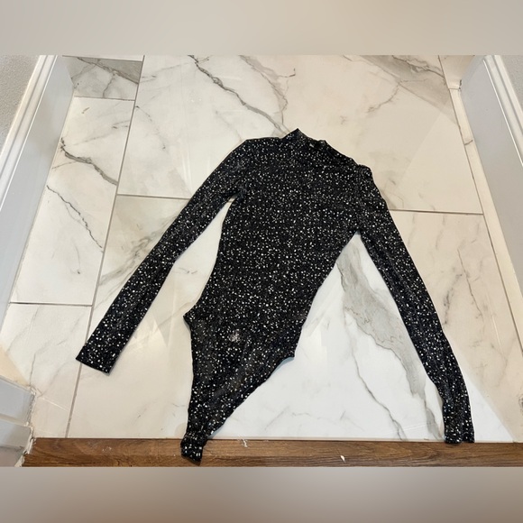 Fashionnova bodysuit - Picture 1 of 2